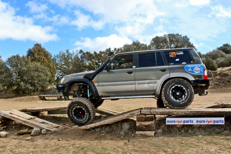 NISSAN PATROL GR Y61 CABSTAR 3.0 – Código 4×4